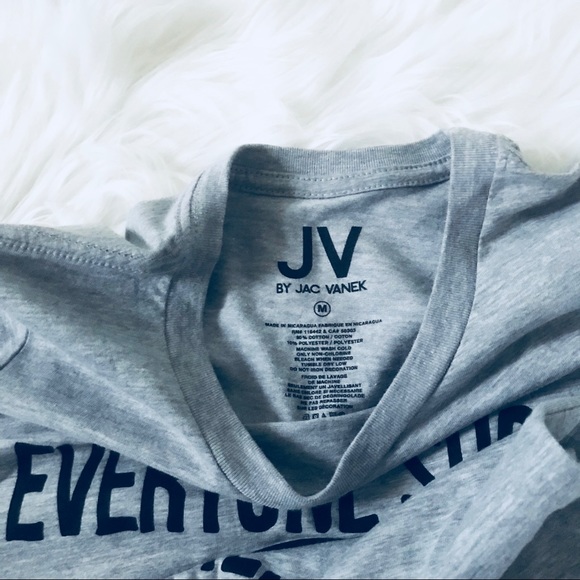 SOLD ON MERCARI EVERYONE SUCKS BUT ME  grey tshirt - Picture 6 of 7